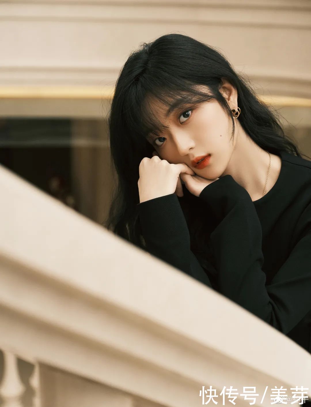 宝藏女孩|00后输了，这届95后小花也太会穿了吧