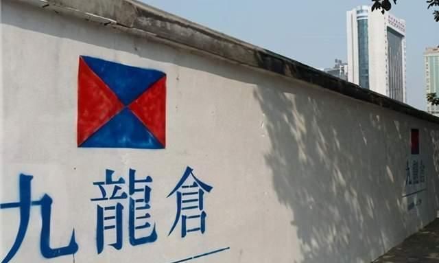 收租|中国头号包租公：坐拥15645套房产，每年收租300亿，却少有人知道他