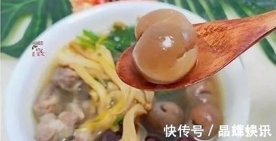 黄花菜|失眠最怕这道汤,隔2天喝1碗,一觉睡到自然醒,想睡不着都难