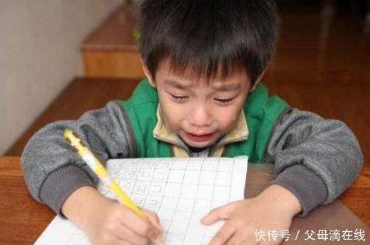 孩子说|家长常把这3句话挂在嘴边,容易毁了孩子的幸福,甚至会变得自卑