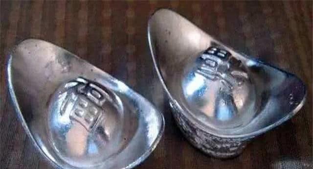 清朝1两银子,折合人民币是多少?现代人深感汗颜!