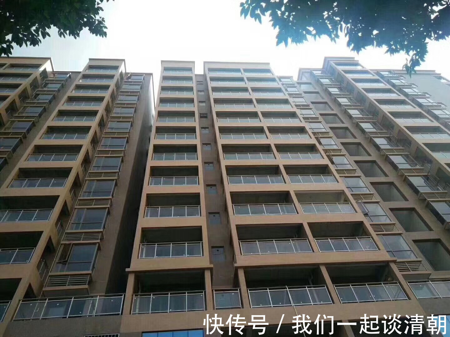 楼盘|买房时,如果一栋楼就剩以下5层,建议别犹豫,换个楼盘比较好