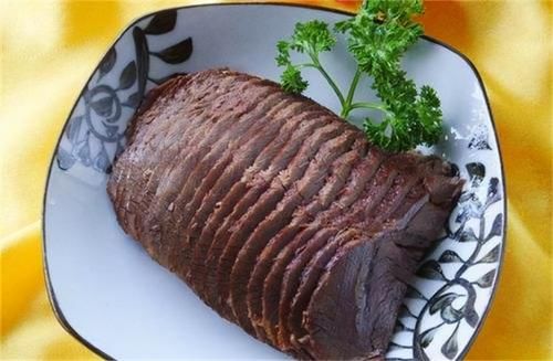 含有|女性常吃3种食物，每天一次，能增强体质，健脑益智，润肺美白