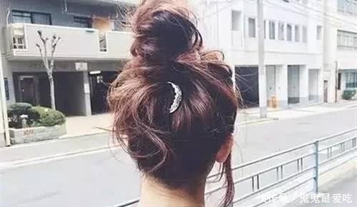 空气 有一种发型叫“空气坠”,自带仙女气质,秋冬也可以走起路来飘逸