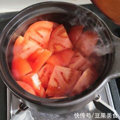 〔一人食〕暖洋洋香辣番茄鳕鱼锅