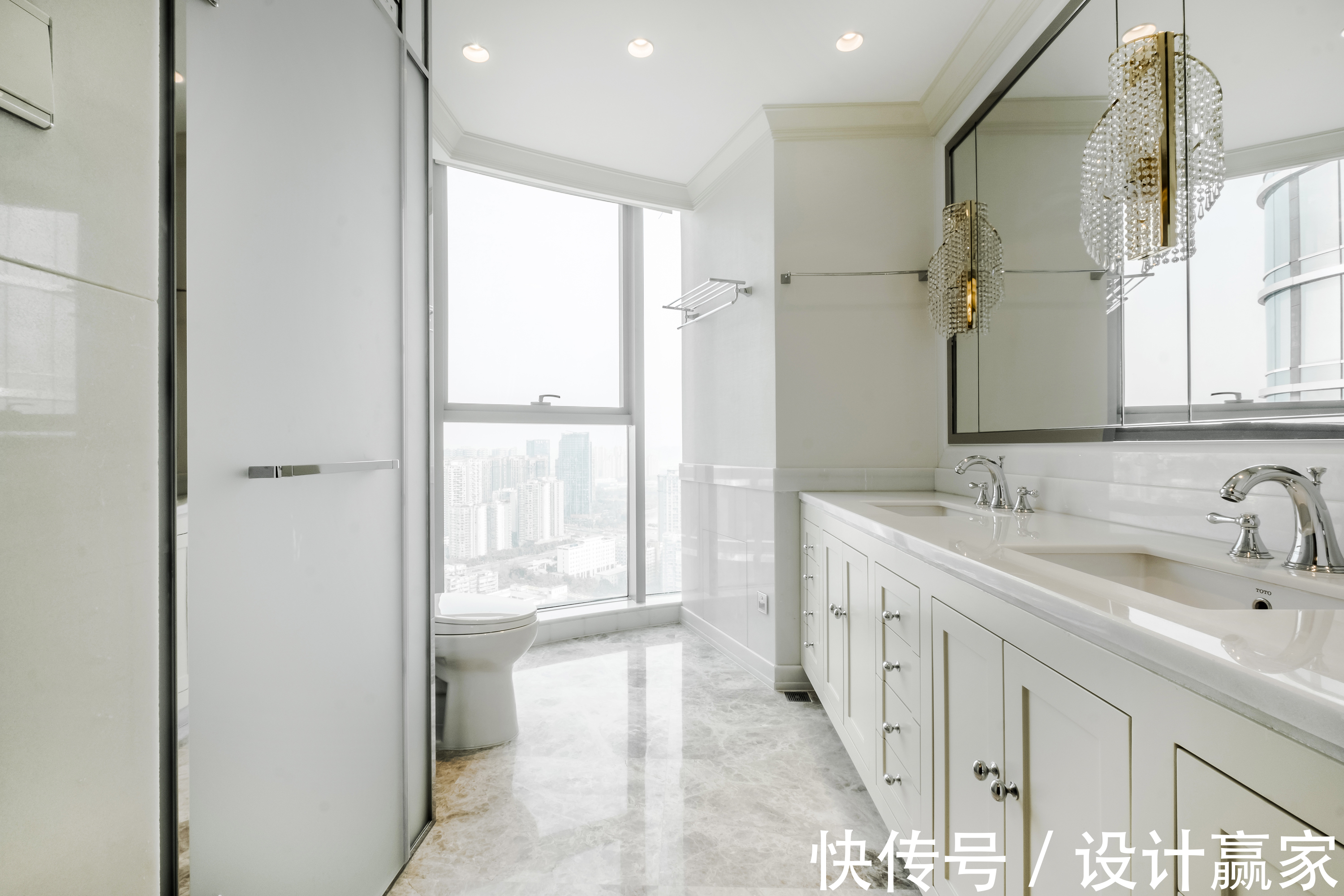 向阳面|300㎡现代大平层，动感书房+阳光浴室，令人羡慕的品质生活