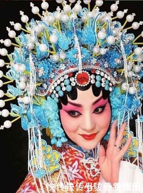 化妆|日本女人化妆,为啥弄那么恐怖的白脸?