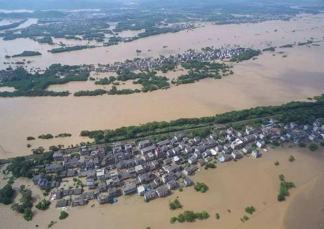 总督|陕甘总督被洪水冲走?虽是文官却深通兵法,曾国藩的湘军得益于他