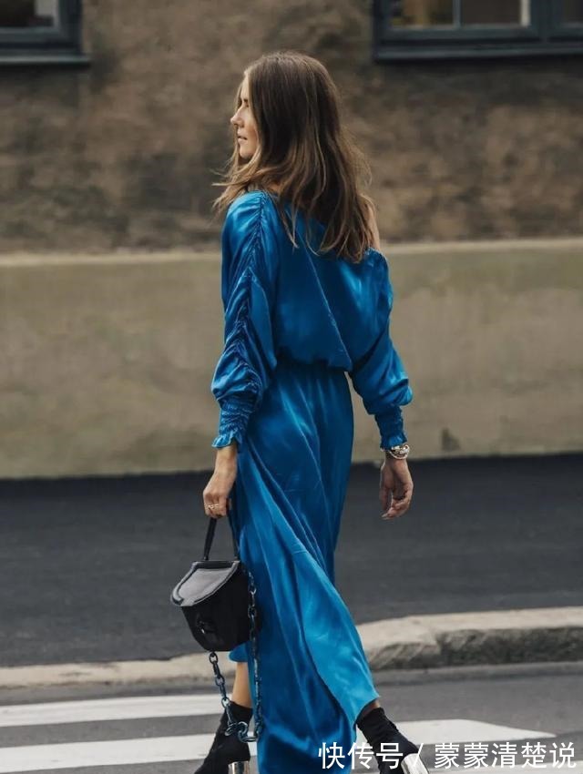 秋冬 秋冬衣服怎样选关键看“颜色”!今年流行这5种,减龄又百搭!