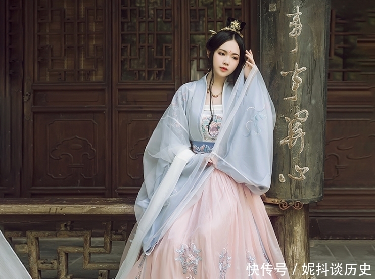 和服|和服、韩服久经不衰,汉服却流行不起来,网友:可惜!