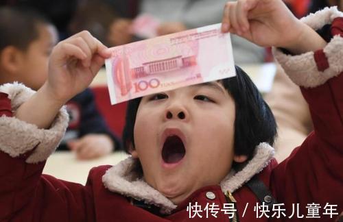 收银台|多少父母,将自己赚钱的不易强加给孩子,多少孩子,边享受边愧疚