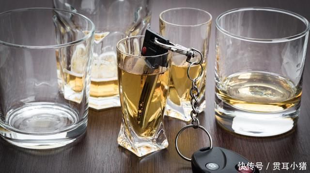 离谱|每天喝二两白酒和滴酒不沾的人,谁更易患癌你错的很离谱