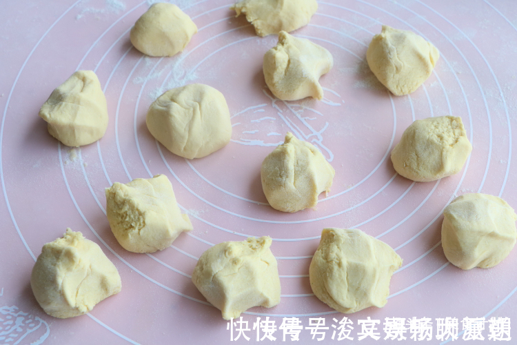 玉米面|早餐别吃包子馒头,试试新做法,好吃不长胖,2天不吃就馋