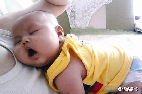 宝宝们|宝宝不同睡姿代表不同性格，大家都说很准，看你家孩子属于哪一种
