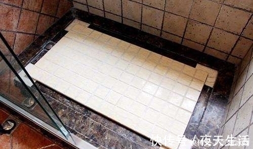 水流|越来越多人淋浴房不铺瓷砖了,他们都这样设计,防滑又美观