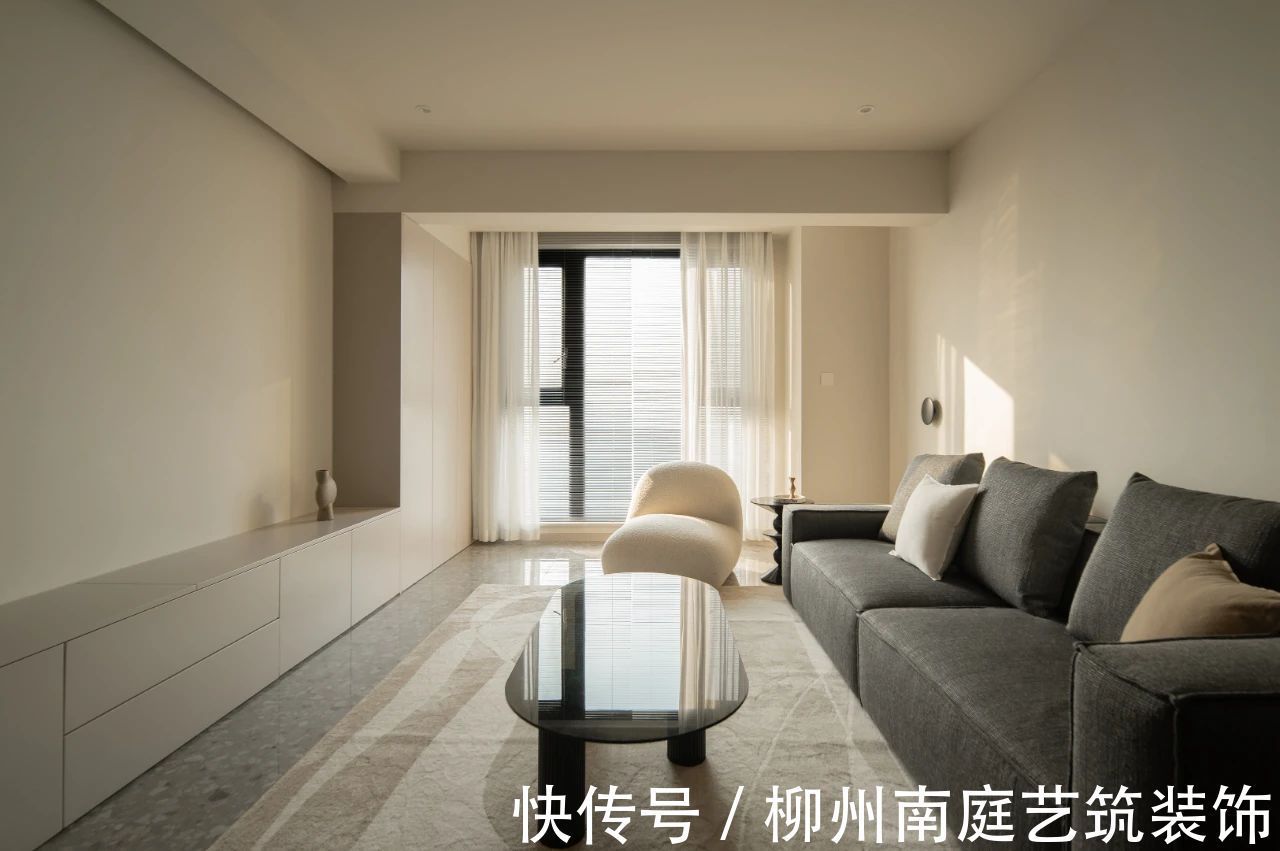 收纳|新房怎么装修?试试温柔中性色+充足收纳,回归生活本真。