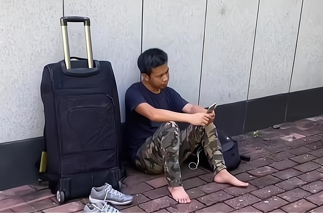 马云|前财经名记宋湘波走红，曾名校毕业前途无限，如今却靠捡破烂为生