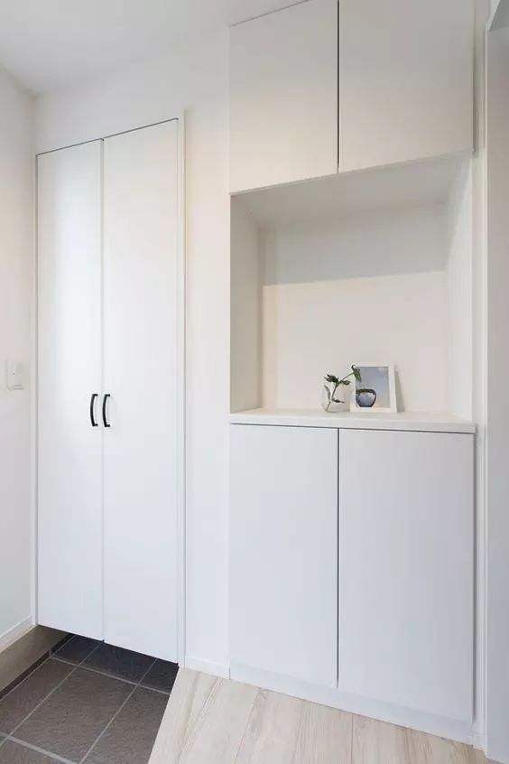 鞋凳|玄关做成下沉式,哪怕面积再小都能坐着换鞋,漂亮实用,家里还没灰!