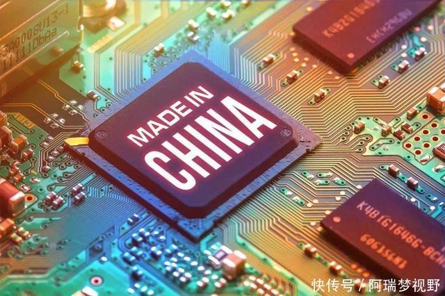 英特尔|英特尔总裁写信祝贺拜登,却暴露出美国半导体行业的现状