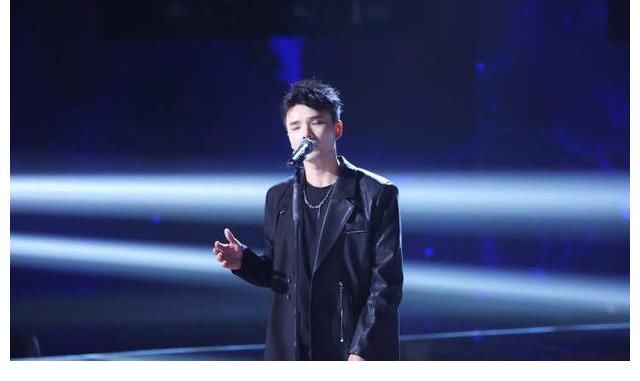 谭轩辕|汪峰、李克勤战队强势对决，导师互放狠话引发全场高潮