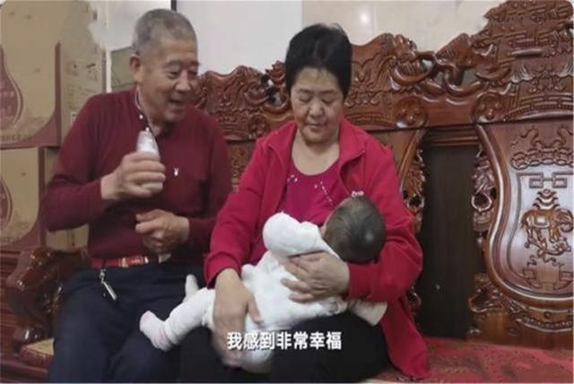 还记得那位67岁的高龄产妇吗产后的她“二回春”，反而更年轻了