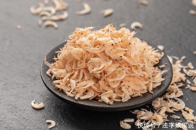 买虾皮时，“生虾皮”和“熟虾皮”要分清，二者差别大，别买错