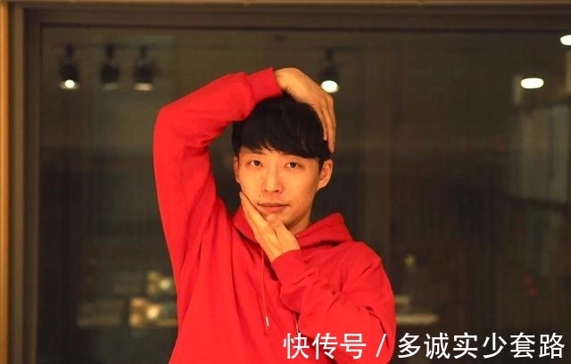 曾買不起面包 今迎娶女神 星野源或是日本龍傲天呢