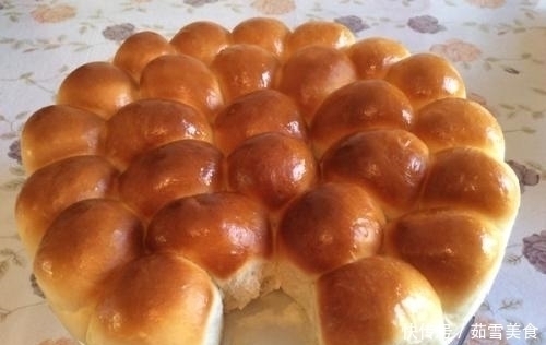 好吃|面包最简单做法,5块钱能做一锅,烤箱、蒸锅都不要,面包照样做