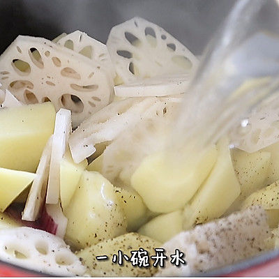 三汁焖锅|小鱿鱼三汁焖锅