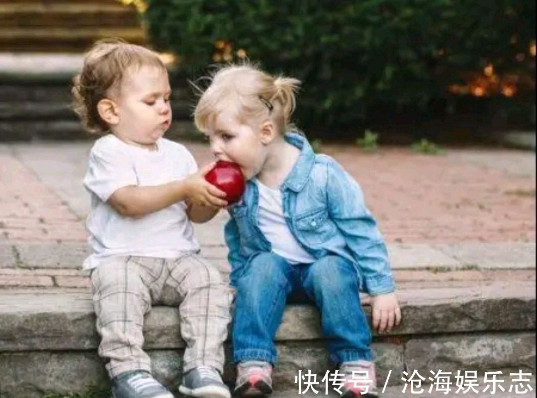 大宝小宝|没有超过35岁的话,就生个二胎吧,国家新添4项政策,都是好消息