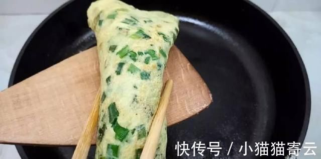 韭菜鸡蛋饼|早餐新吃法,不发面不揉面,比包饺子好吃百倍,越吃越想吃太香了