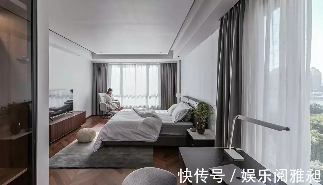 现代|262㎡现代简约大平层,简洁纯粹的空间,生活从容自然