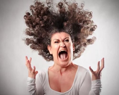 女性|女性过了55岁还没绝经，说明身体年轻？导致绝经推迟的因素是啥？