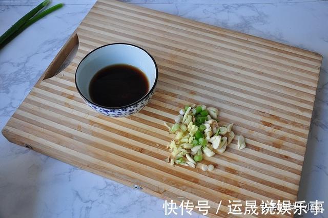 糯米|年糕加虾，简单易做，亦菜亦饭，糯米控喜欢，味道鲜香还易饱肚