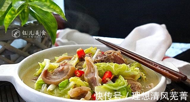 入秋后，我家爱吃这菜，2块1斤，维C含量比苹果高，炖一炖超美味！