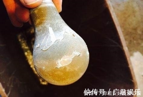 水泥|她把灯泡灌进水泥，变成连家具店都买不到的超美物品