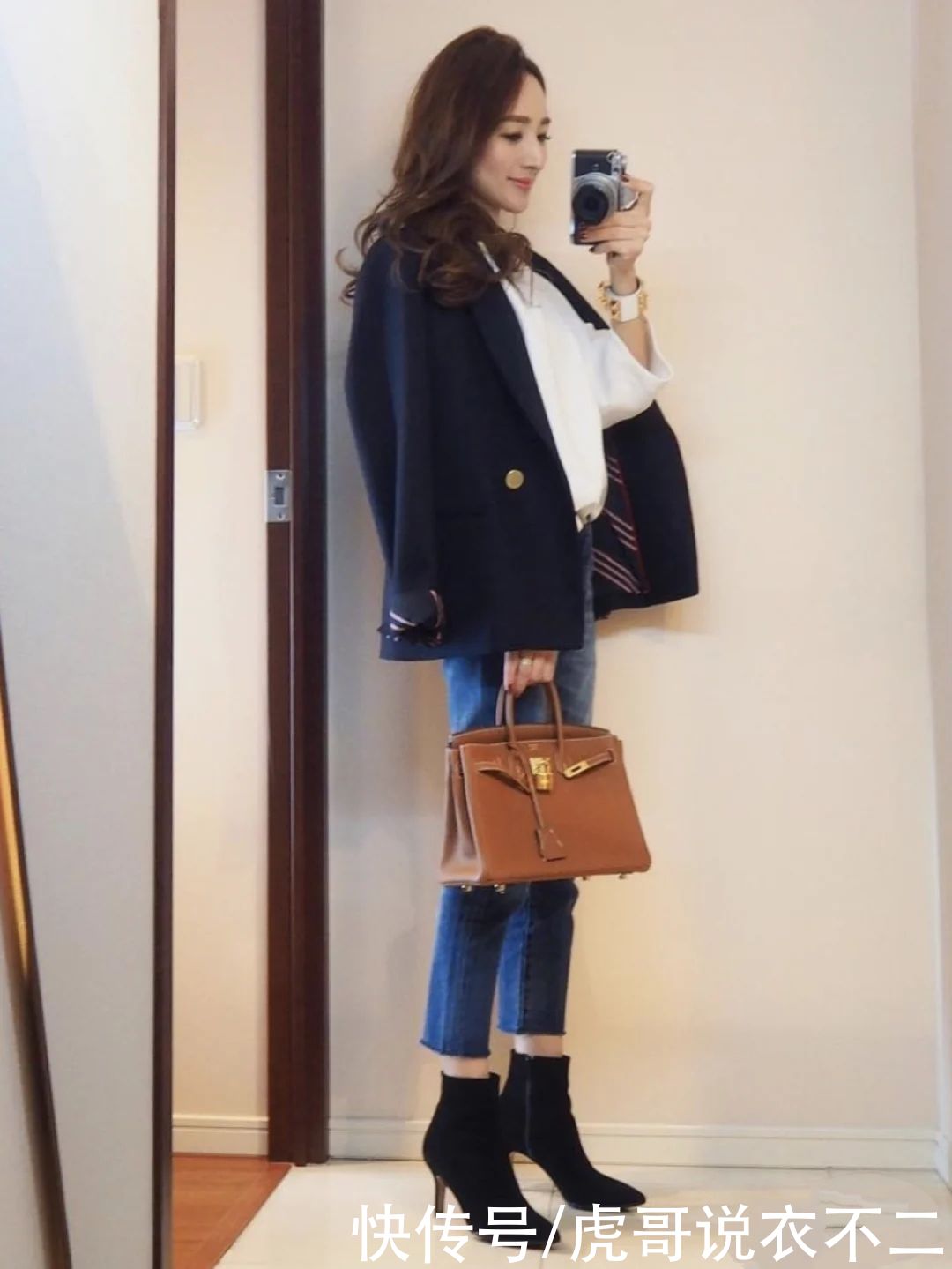 日本人气辣妈穿啥火啥,最爱的还是小脚裤,多种搭法实用又显瘦