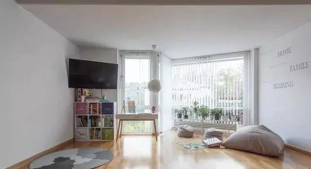 顶楼|81㎡却住出了别墅的感觉,还有入户花园,一眼就被迷住了!