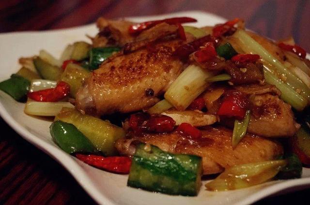 好吃够味的家常菜,味道鲜美,家人都爱,一大盘不够吃!