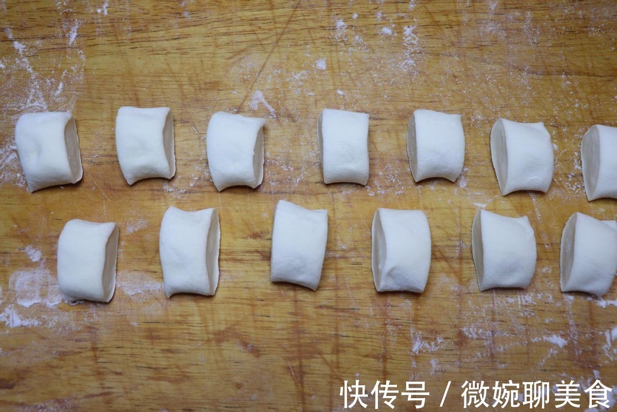 猪肉馅|全家坐在一起吃饺子,味道香浓,营养价值极高