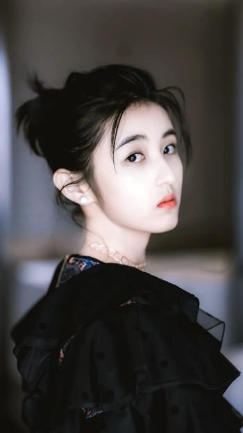 女生脸上有这3个特征，千万不要留''刘海''！不然会拉低你原本颜值