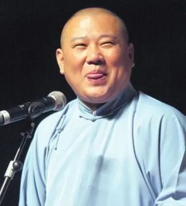 书法&看了郭德纲的书法新作,姜昆表示不服:相当于村书协水平!