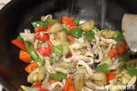 含量是鸡蛋|吃多了大鱼大肉,就做到可口的素菜,美味营养,连吃3天都不烦