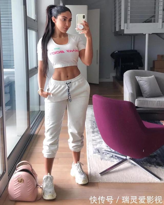 健身|印度姑娘坚持臀腿训练8年,收获“葫芦形”身材,真叫人羡慕