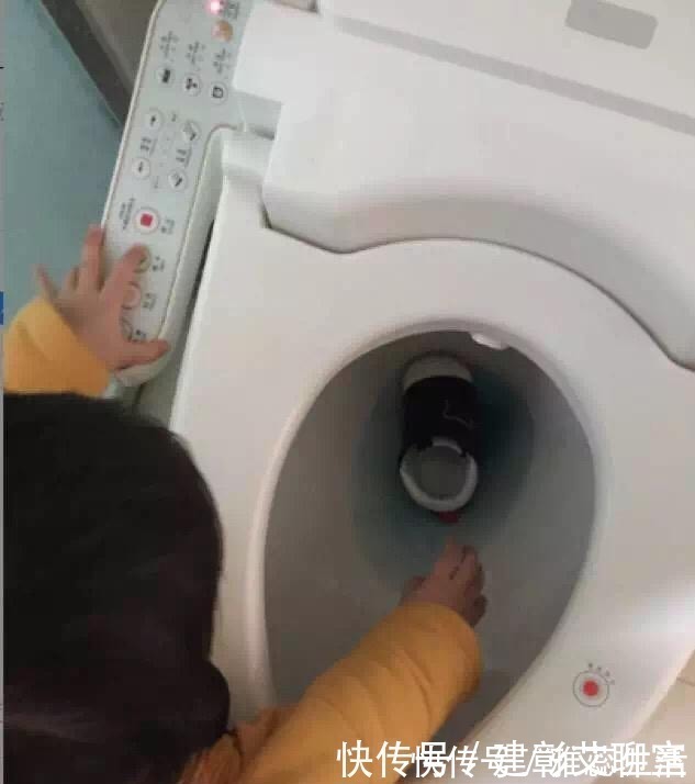 照片|全职妈妈晒沙发照片,引起所有家长共鸣,原来有娃的家都一样…