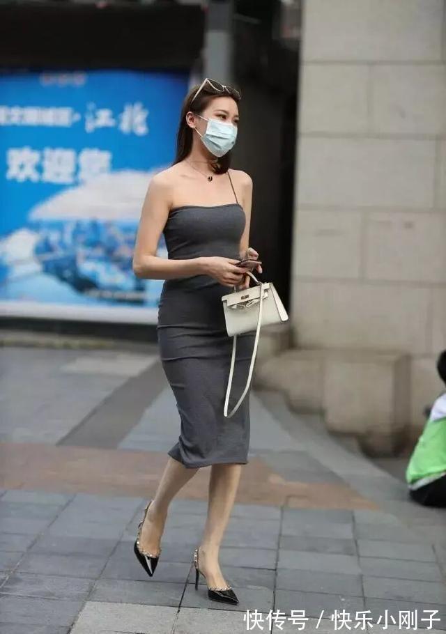 连衣裙 时尚靓丽的连衣裙装扮尽显个性独特,简约也是一种美,简单大方