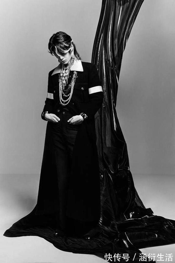 秃头|“爆顶染”赵小棠一夜吸赞十几万!丑哭亿万网友的秃头发型,怎么就火了?