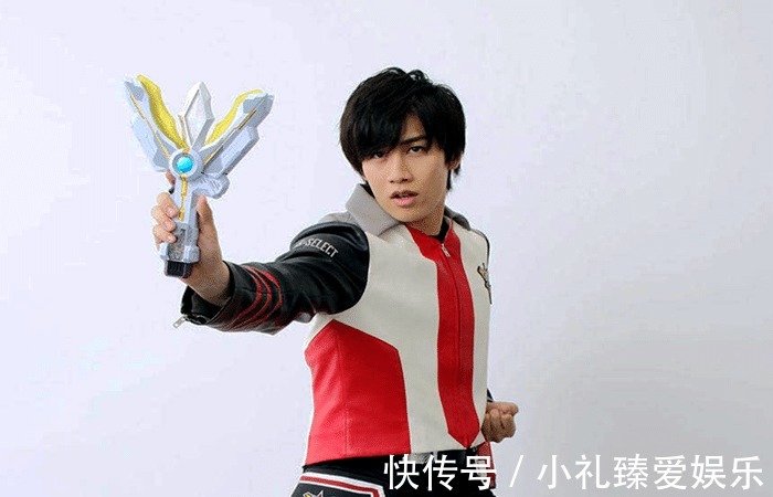 奥特曼|奥特曼 难怪黑暗奥特曼会群殴特利迦,你看他在超古代做了什么!