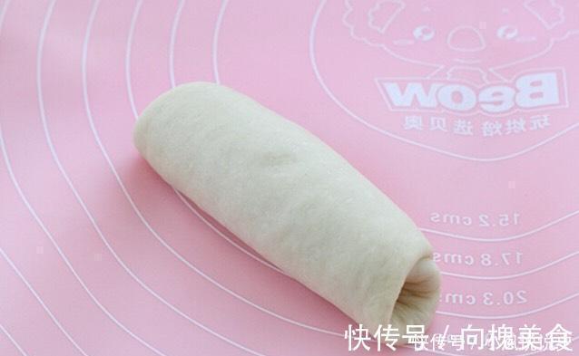 做面包用中种法,出膜快细腻拉丝,既当早餐又是零食,出炉遭哄抢
