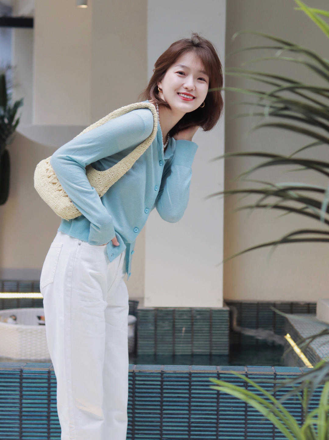 直筒|牛仔裤的n个搭配方法,显气质还减龄,高级时髦